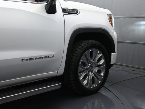 Used 2022 GMC Sierra 1500 Denali w/ Denali Premium Package AWD/4WD image 47