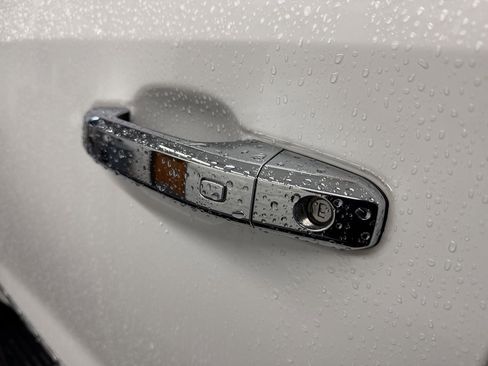 Used 2022 GMC Sierra 1500 SLT w/ X31 Off-Road Package image 13