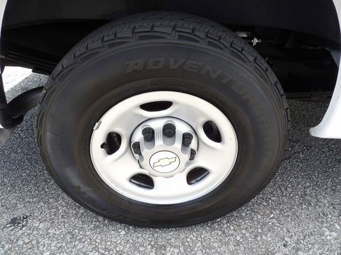 Used 2021 Chevrolet Express 2500 image 48