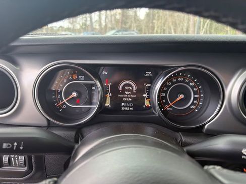 Used 2021 Jeep Wrangler Sport image 5