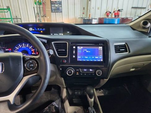 Used 2015 Honda Civic EX image 16