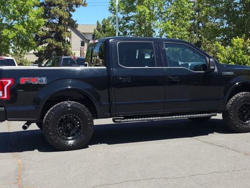 Used 2017 Ford F150 XLT w/ Equipment Group 302A Luxury AWD/4WD image 9
