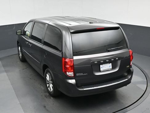 Used 2016 Dodge Grand Caravan SE image 63