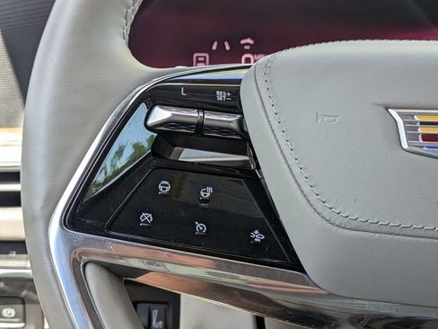 Certified 2025 Cadillac Escalade Sport Platinum w/ LPO, Floor Liner Package AWD/4WD image 30