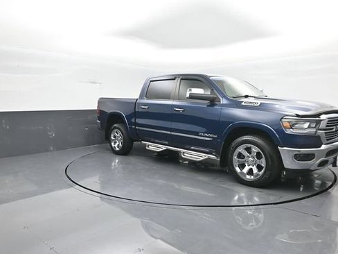 Used 2020 RAM 1500 Laramie AWD/4WD image 2