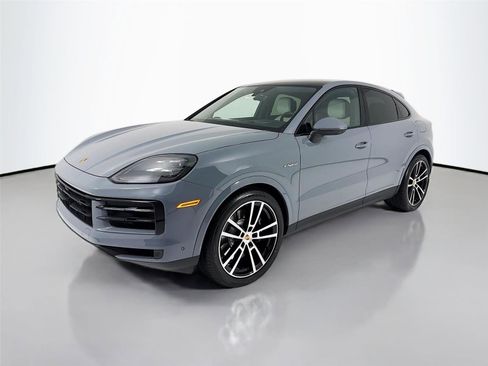 New 2026 Porsche Cayenne S image 1