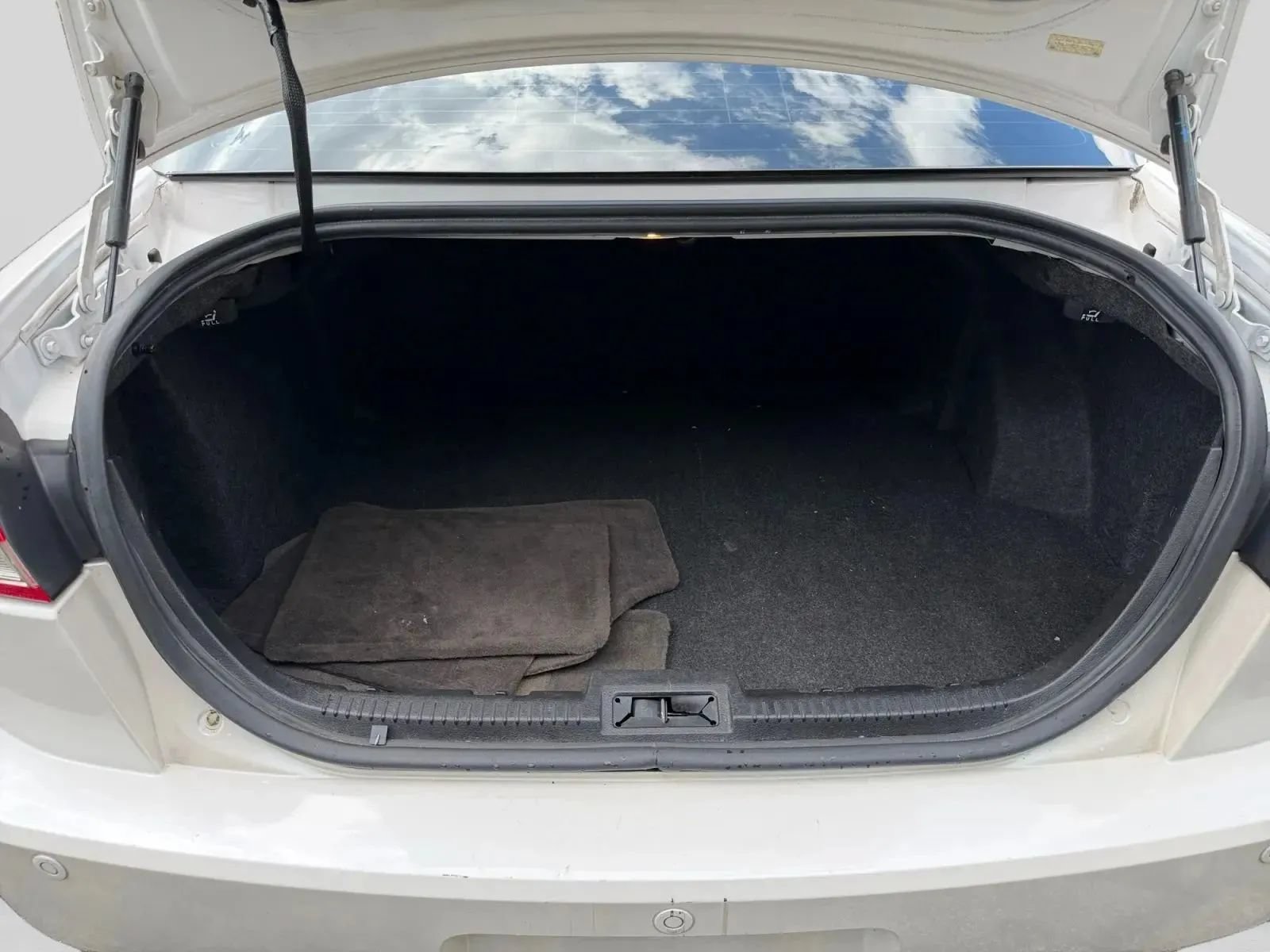 Used 2012 Lincoln MKZ FWD image 19