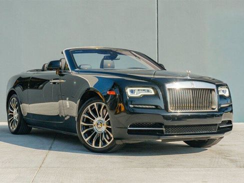 Used 2018 Rolls-Royce Dawn image 1