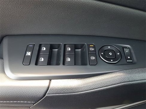 New 2026 Kia Sportage SX image 32