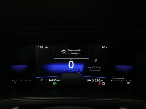 Used 2022 Volkswagen Taos SE image 2