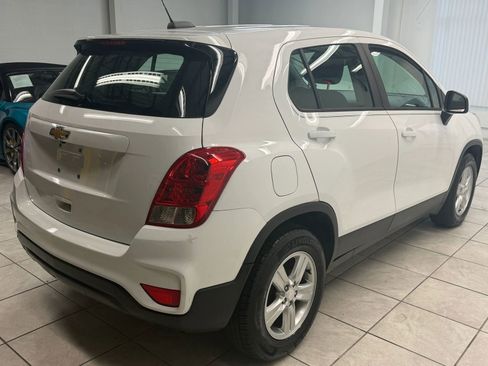 Used 2019 Chevrolet Trax LS image 9