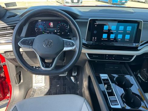 Used 2024 Volkswagen Atlas Cross Sport SEL Premium R-Line AWD/4WD image 18