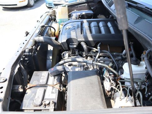 Used 2011 Toyota Tundra 2WD CrewMax w/ Tow Pkg image 35