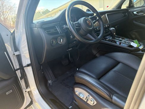 Certified 2022 Porsche Macan GTS AWD/4WD image 11