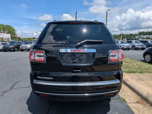 Used 2016 GMC Acadia SLE FWD image 6
