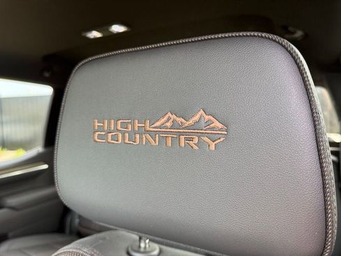 Used 2025 Chevrolet Silverado 1500 High Country w/ Z71 Off-Road Package image 29