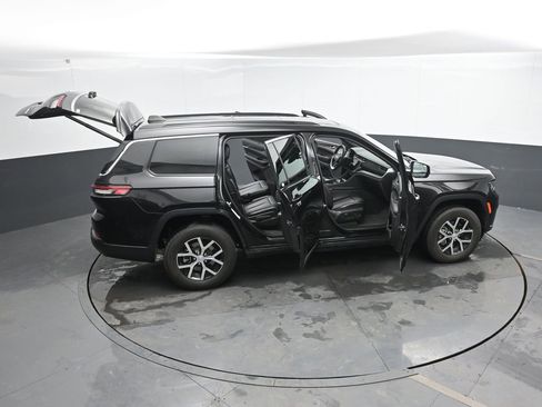 Used 2024 Jeep Grand Cherokee L Limited w/ Luxury Tech Group II image 55