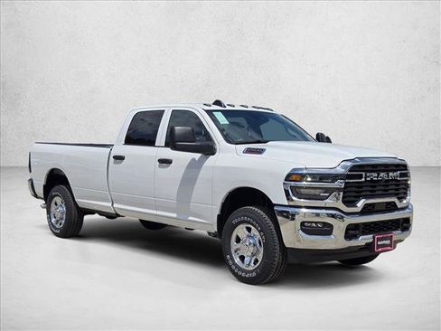 New 2026 RAM 2500 Tradesman w/ Chrome Appearance Group AWD/4WD image 6