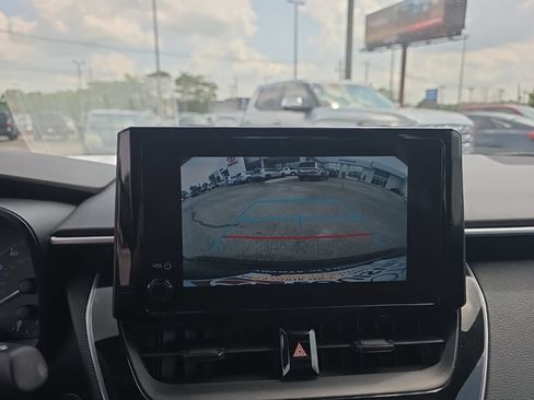 Certified 2023 Toyota Corolla SE w/ SE Premium Package FWD image 19