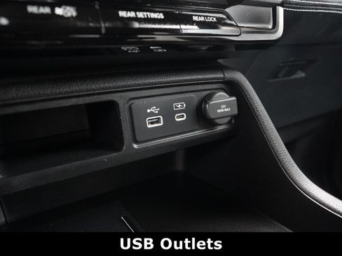 Used 2023 Honda Pilot EX-L image 10