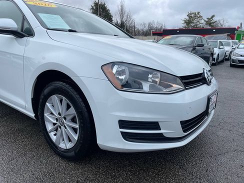 Used 2016 Volkswagen Golf S FWD image 11