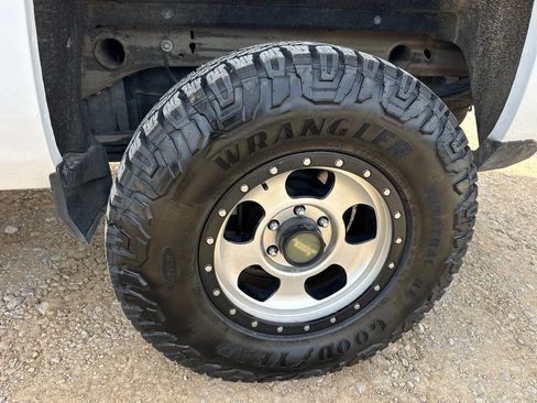 Used 2017 Chevrolet Silverado 1500 LT w/ All Star Edition image 26