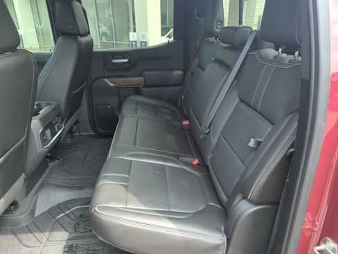 Used 2019 Chevrolet Silverado 1500 High Country w/ Technology Package RWD image 31