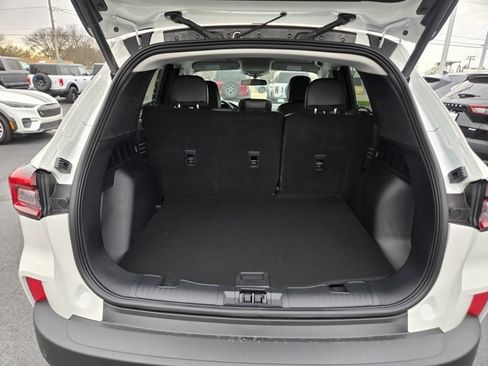 New 2026 Ford Escape SE image 21