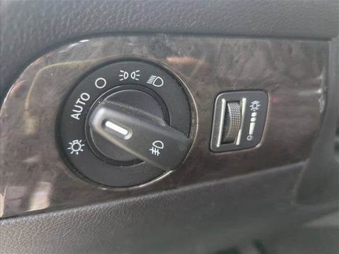 Used 2011 Dodge Durango Crew image 24