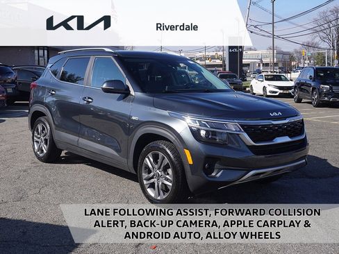 Used 2023 Kia Seltos S image 1