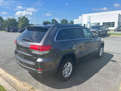 Used 2019 Jeep Grand Cherokee Laredo AWD/4WD image 10