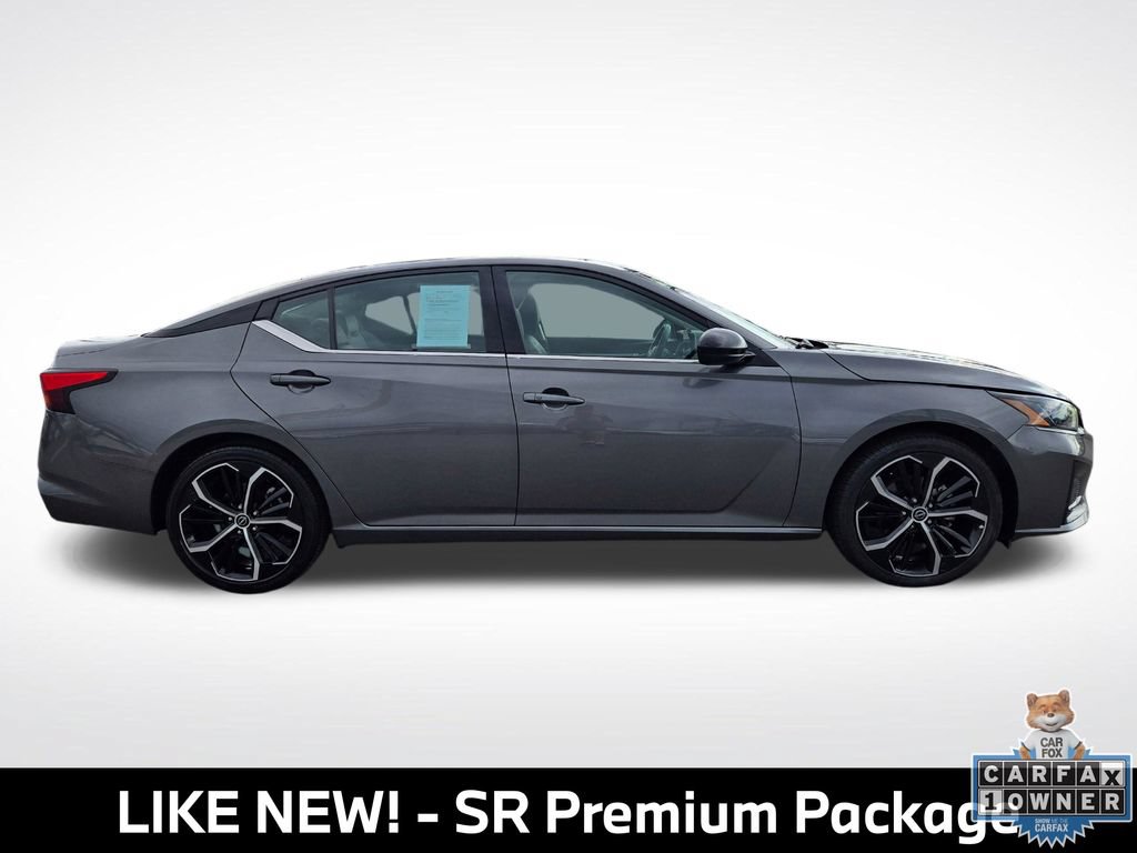 Used 2024 Nissan Altima 2.5 SR w/ SR Premium Package FWD image 8