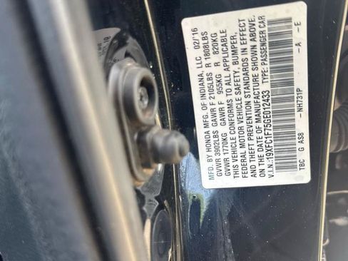 Used 2016 Honda Civic EX-L image 31