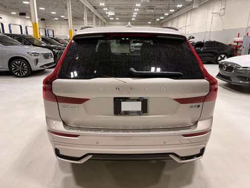 Used 2026 Volvo XC60 B5 Plus w/ Protection Package Premier image 10