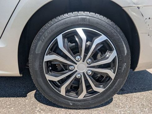 Used 2014 Volkswagen Jetta SE FWD image 25
