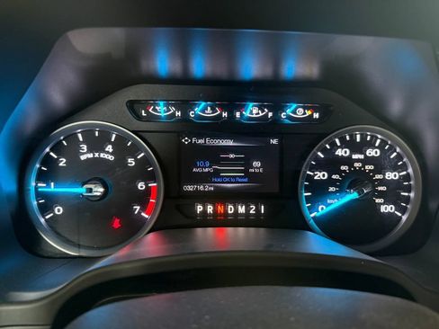 Used 2017 Ford F350 XLT AWD/4WD image 11