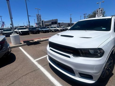 Used 2018 Dodge Durango GT w/ Technology Group RWD image 4