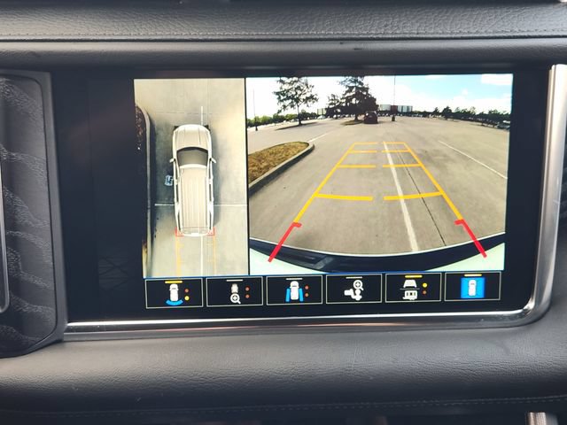 Used 2024 GMC Yukon XL Denali RWD image 18