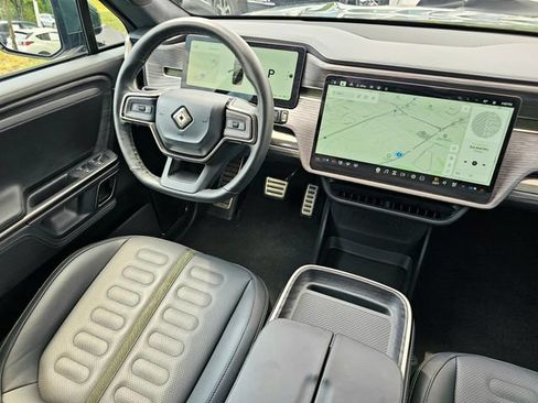 Used 2024 Rivian R1S Adventure AWD/4WD image 31