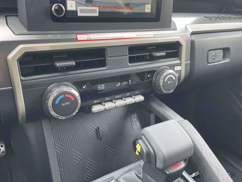 New 2026 Toyota Tacoma Limited AWD/4WD image 27