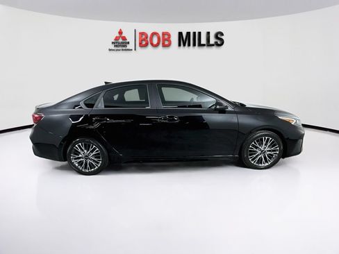 Used 2022 Kia Forte GT-Line w/ GT-Line Technology Package FWD image 8
