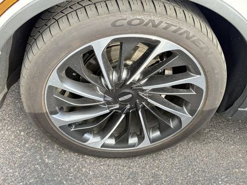 Used 2021 Lincoln Aviator Reserve w/ Equipment Group 201A image 4