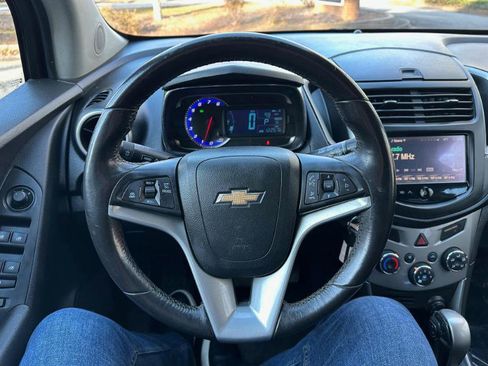 Used 2016 Chevrolet Trax LT w/ LT Convenience Package image 21