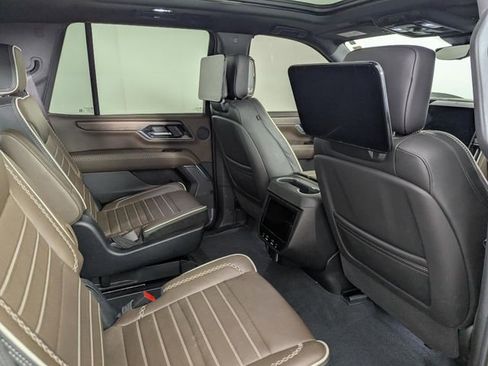 Used 2025 GMC Yukon Denali Ultimate image 22