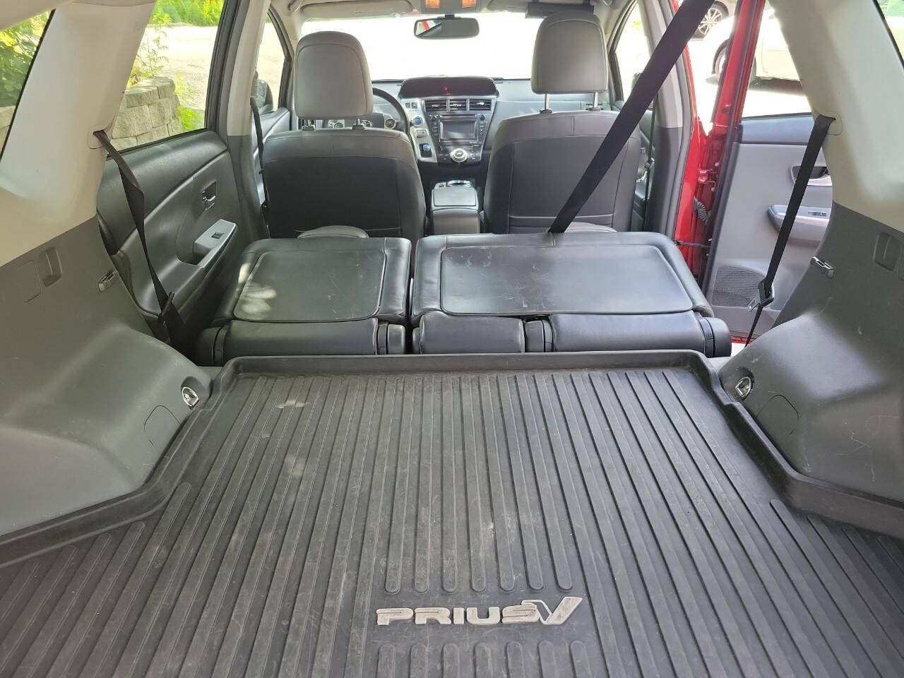 Used 2013 Toyota Prius V Five FWD image 19