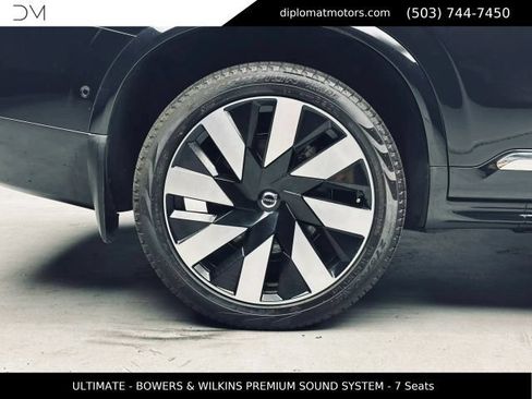Used 2024 Volvo XC90 T8 Ultimate AWD/4WD image 46