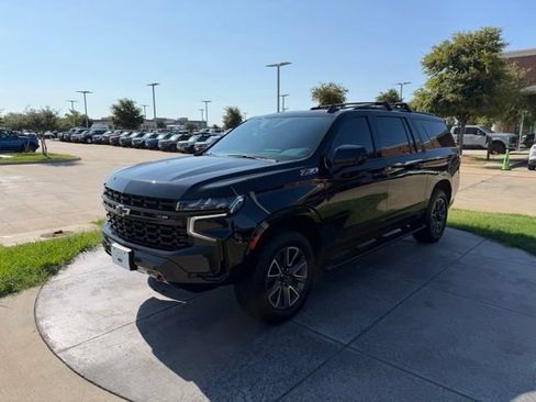 Used 2023 Chevrolet Suburban Z71 w/ Max Trailering Package AWD/4WD image 3