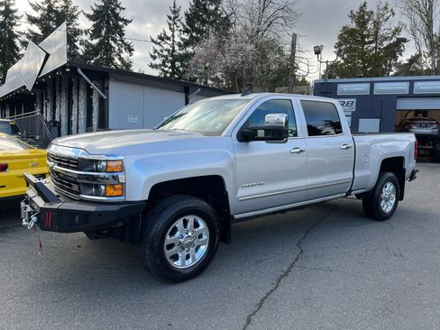Used 2016 Chevrolet Silverado 2500 LTZ image 1