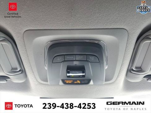 Certified 2025 Toyota Corolla Cross LE FWD image 34