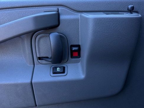 New 2025 Chevrolet Express 2500 w/ Enhanced Convenience Package image 11